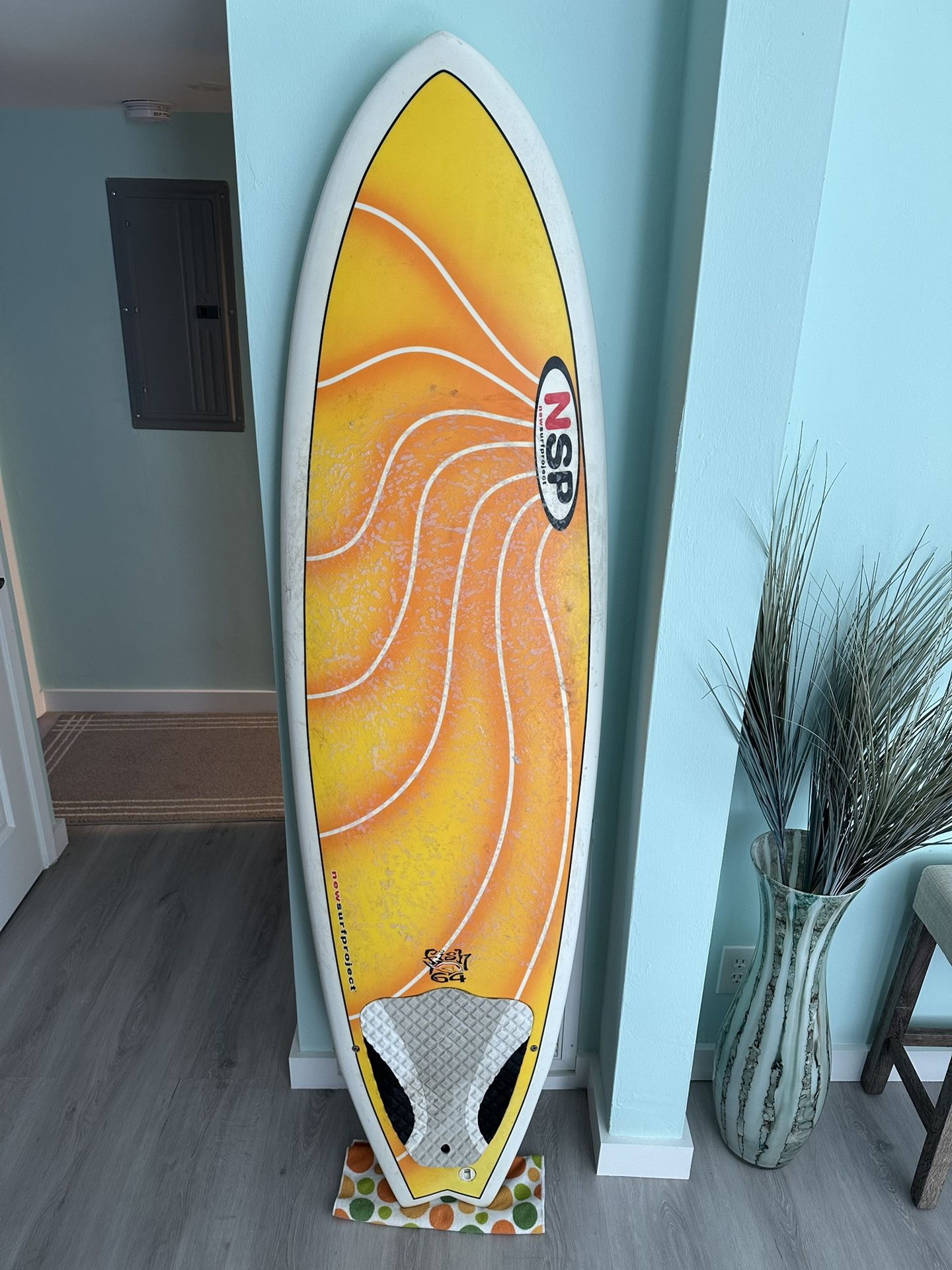 Surfboard NSP 6’4” Fish