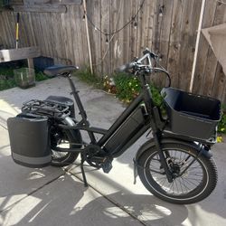 Specialized Globe Haul ST Cargo e-bike