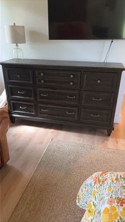DARK BROWN DRESSER WITH NINE DRAWERS