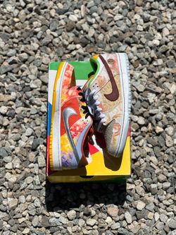 Nike SB Dunk Low Street Hawker (2021)