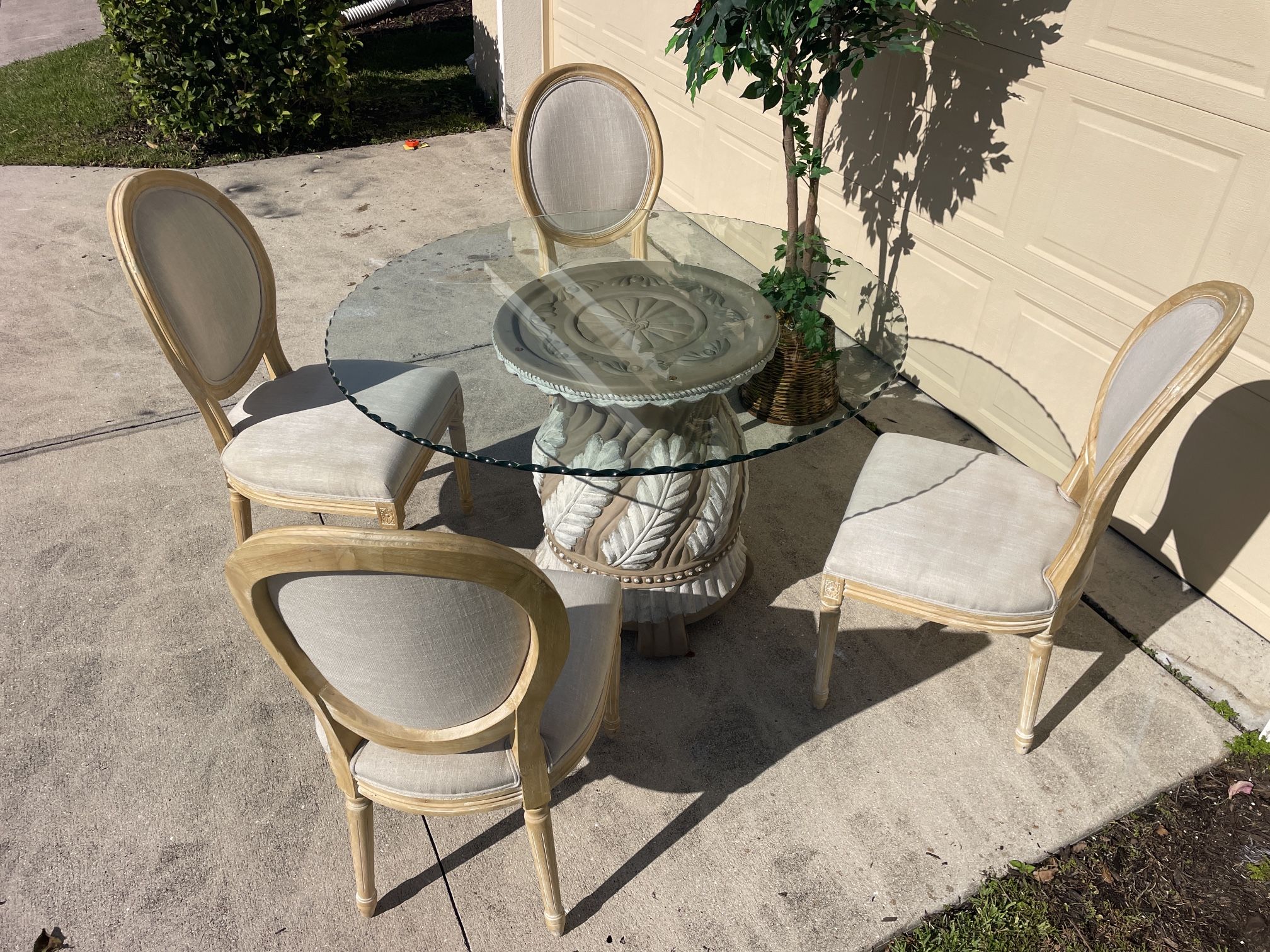 Coastal Design Table & 4 Chairs