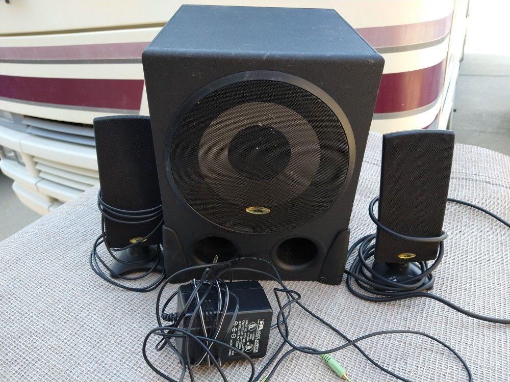 computer speakers powered subwoofer