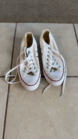 Women’s Converse Size 8