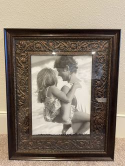 10 * 14 Photo Frame For Sale