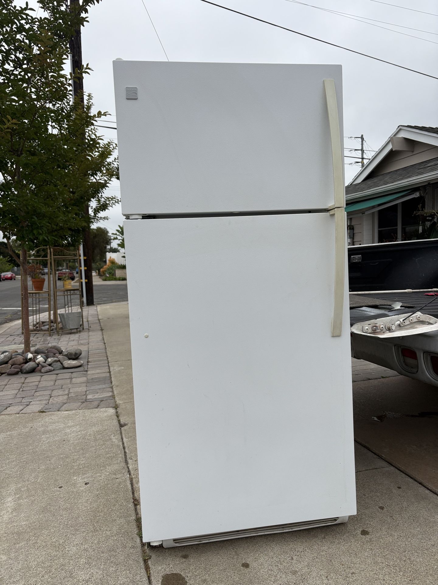 refrigerator Freezer Everything Works