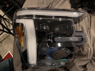 2024 25+ Passenger Side F-150 Headlight With Module Lariat Platinum, King Ranch