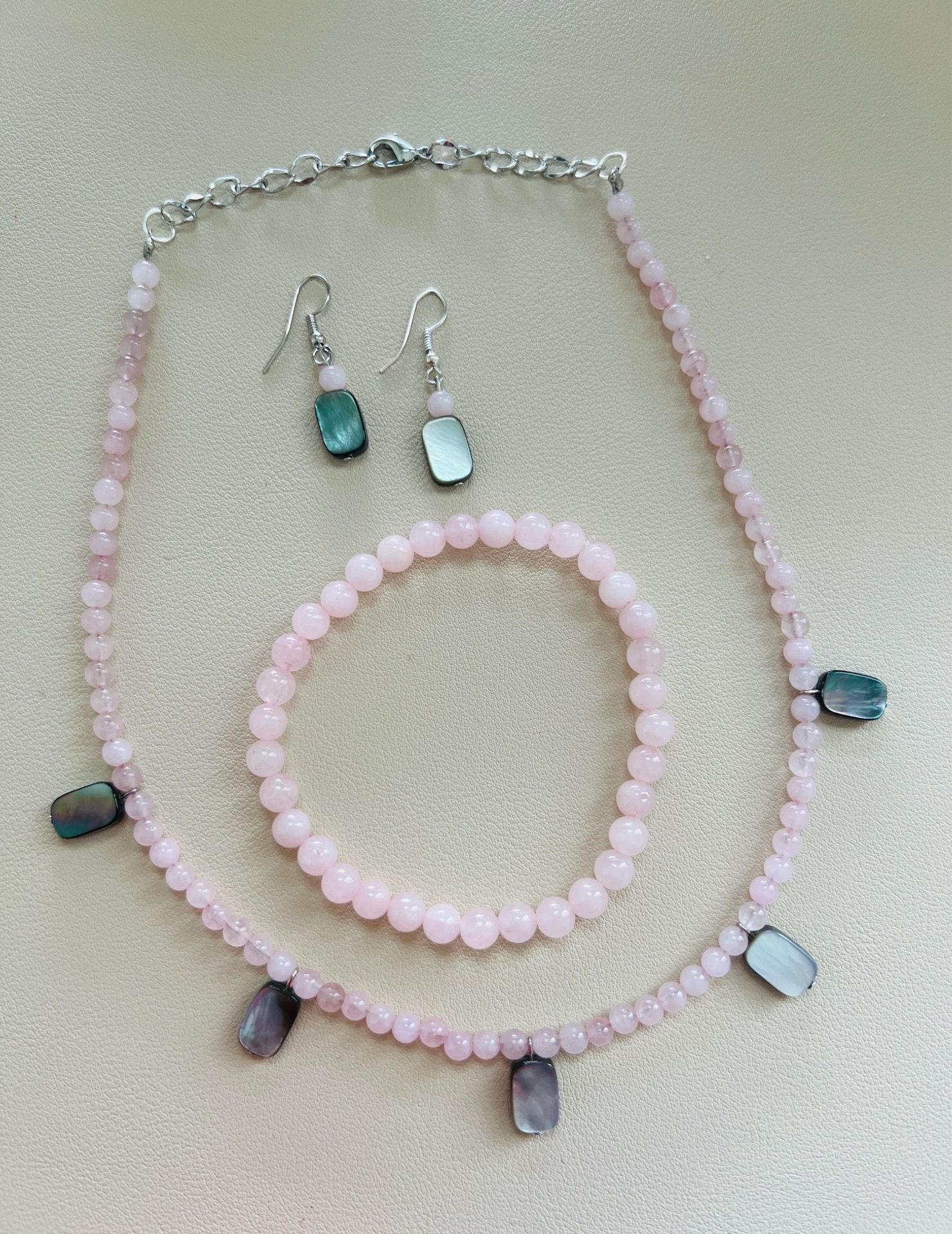 Rose Quartz and Mother Of Pearl Beads Set