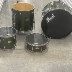 Drum Set, Pearl Forum Series Drum 1. Cymbal Drum Set 4 Pieces no hardware comes as pictured. Location below Used in good condition with some cosmetic 
