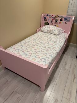 Kids twin size bed
