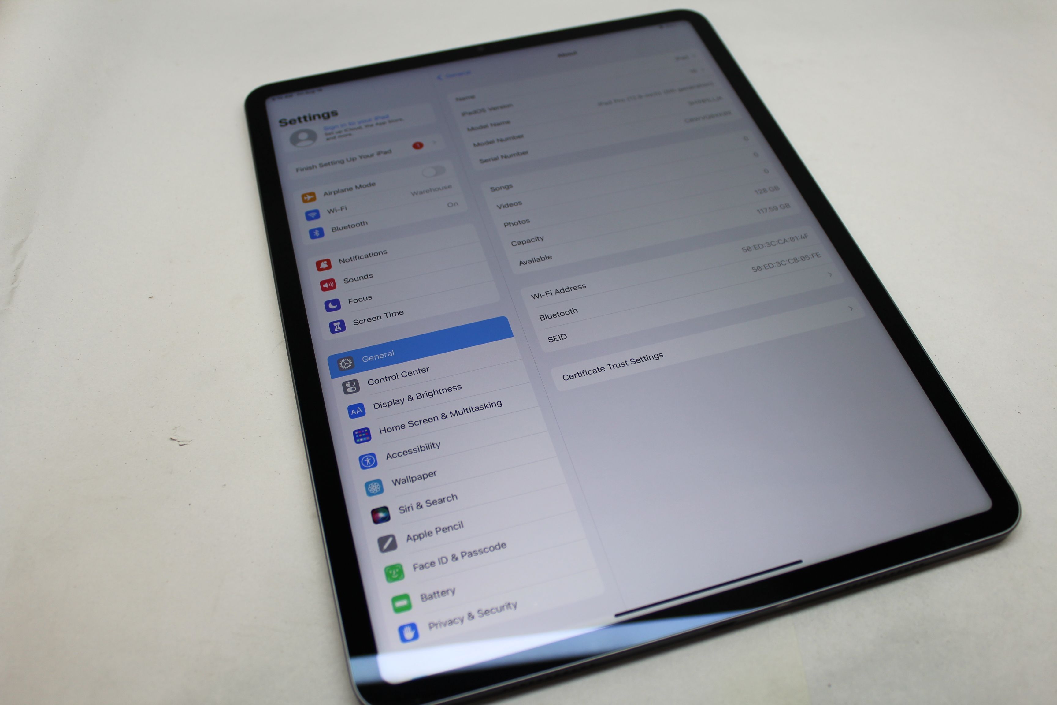 Apple iPad Pro 5th Gen 128GB (Model: A2378)