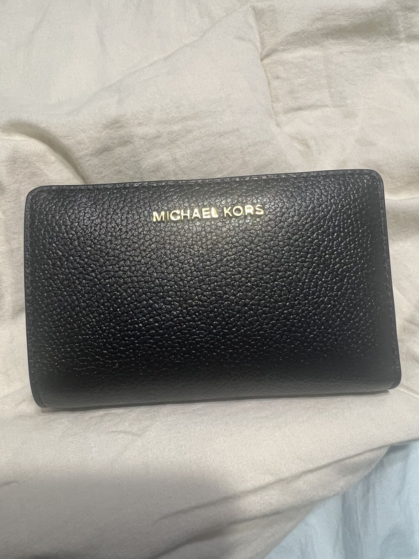 Michael Michael Kors Medium Pebbled Leather Wallet
