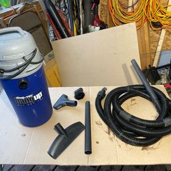 wall mount wet/dry shop vac.