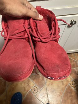 red ugg neumels