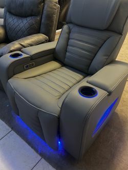 Brand new electric south sarasota sofa