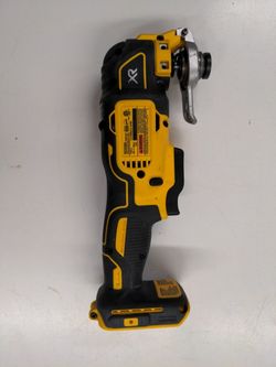DEWALT MAX XR Oscillating Multi-Tool - DCS356B