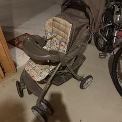 Baby Stroller: Graco 