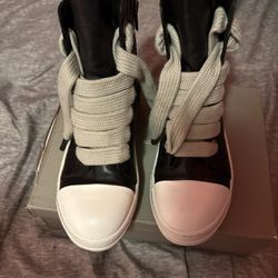 Rick Owen Jumbo Lace