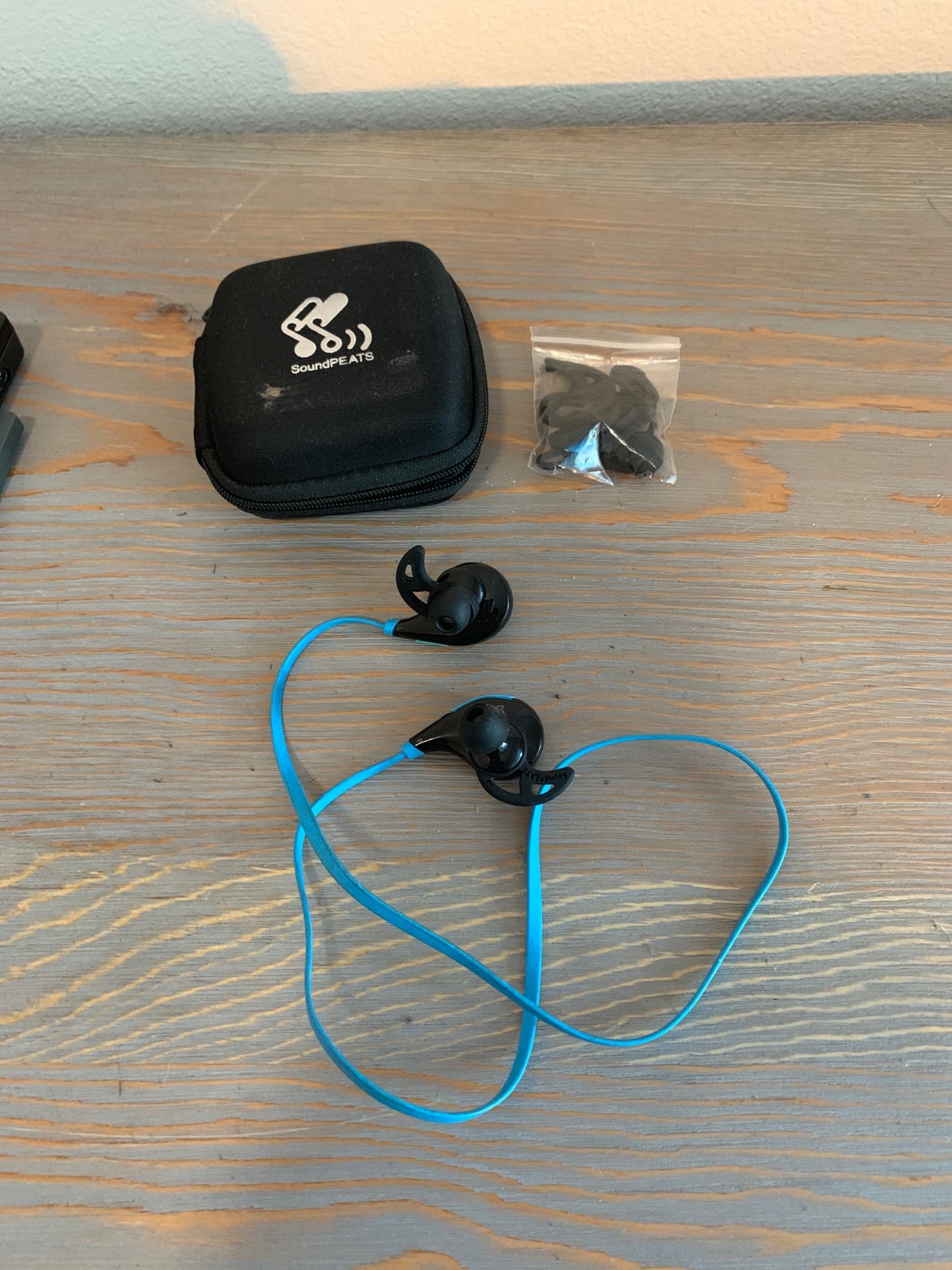 wireless earbuds