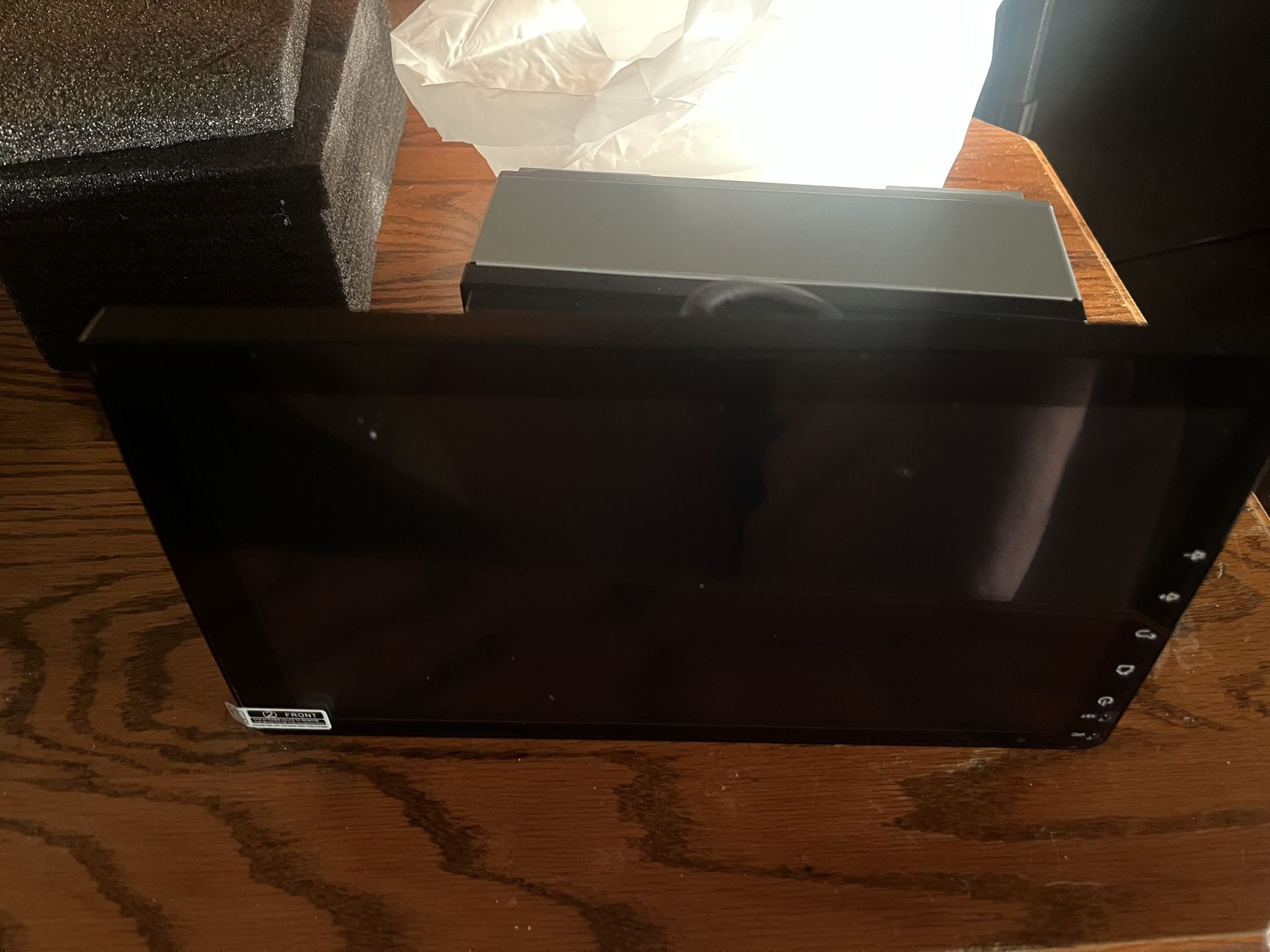 Car Stereo Screen Entertainment System / Car Play