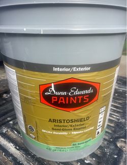 Dunn Edward’s White Paint