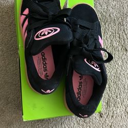 adidas women’s campus 00’s size 7 1/2