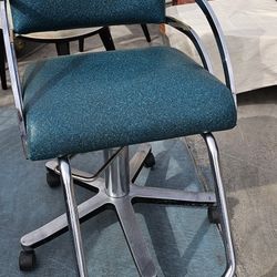 Vintage Barber Chair Work Great W The Original Leather 2 Damages Check Out Pic 