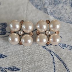 3/4"x3/4" Pink Pearl And Pink Crystal On Silver Base, Pierced Earrings