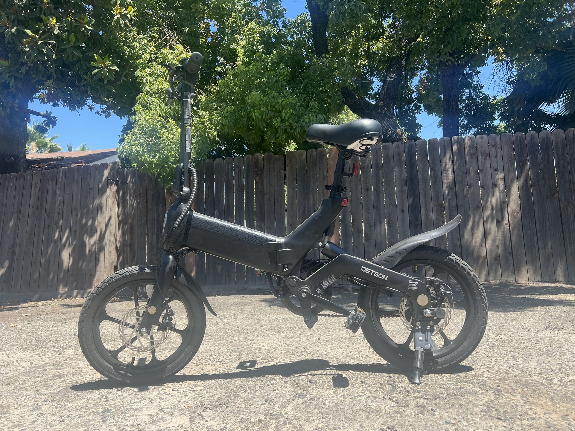 Jetson Haze Ebike With Charger for Sale in Fresno, CA OfferUp