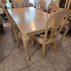 Dining Table, Gorgeous Set w/ 6 Chairs - $175