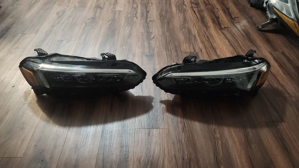 2022 / 2023 Honda Civic HeadlightS Oem 