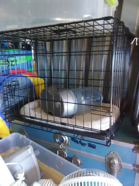 LARGE PETCO PET CAGE/CARRIER " NEW"