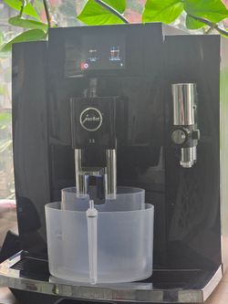 Jura E8 Coffee Station  Espresso Machine