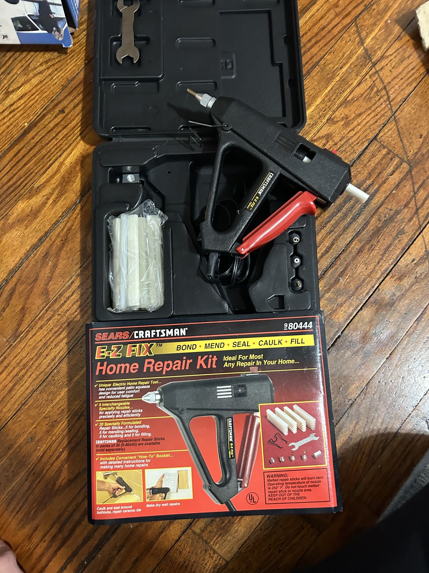 Sears/Craftsman E-Z Fix Home Repair Kit Black Gun 80444