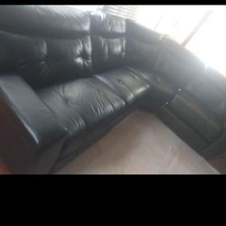 SECTIONAL GENUINE LEATHER RECLINER ELECTRIC BLACK COLOR... DELIVERY SERVICE AVAILABLE 🚚⚡🚚