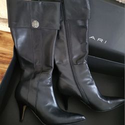 TAHARI KNEE HIGH BOOTS 8.5 $119 Zip Black Leather Wore Twice