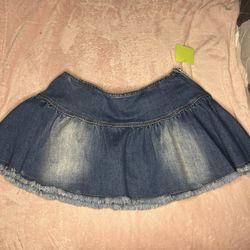 short mini skirt 