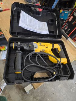 DeWalt Rotary Hammer Drill with Case