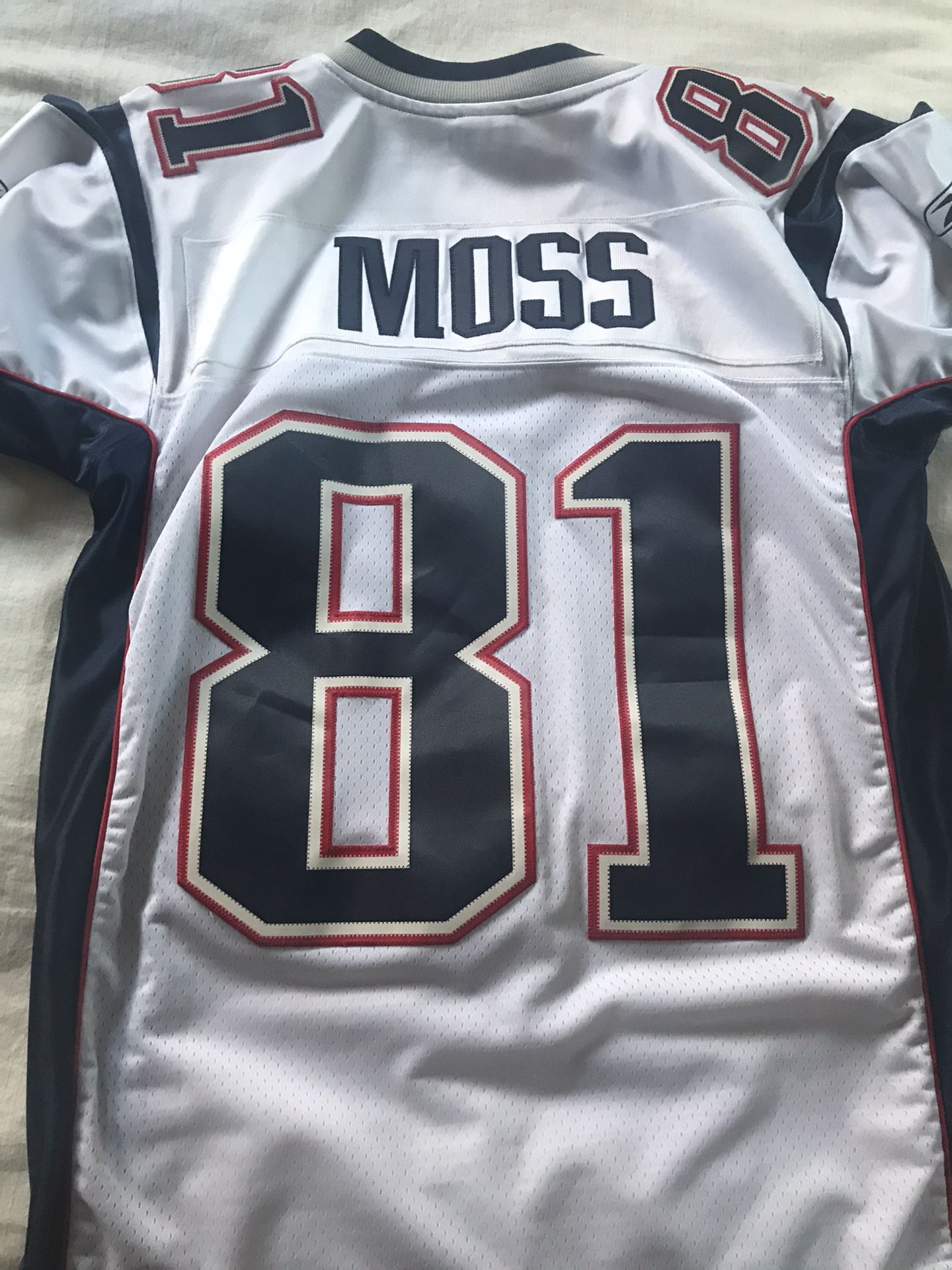 Men’s Randy Moss New England Patriots Jersey (Sewn numbers and name)