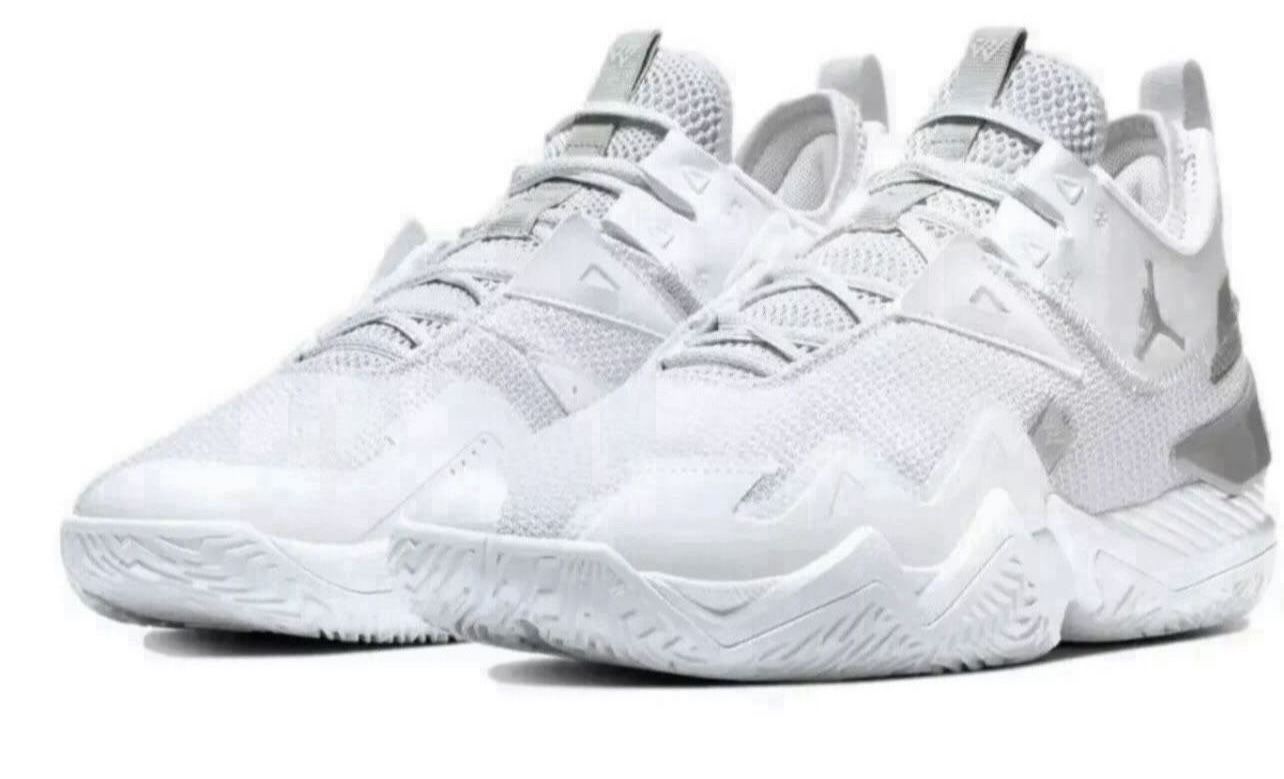 Jordan Westbrook One Take White Metallic Silver, excellent condition