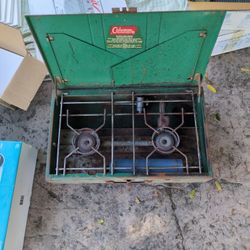 COLEMAN STOVE