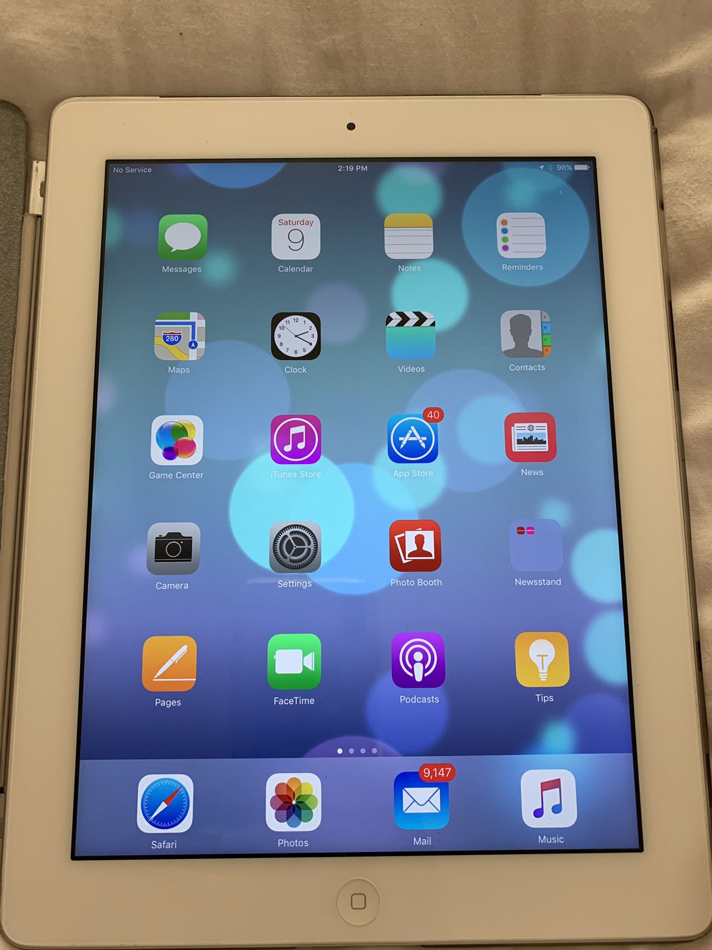 Apple IPad 3rd gen 32gb WiFi+Cellular Excellent Condition