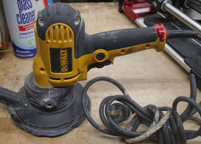 Sander orbital sander corded DWE6401DS PRE OWNED 886233-1