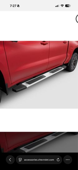 GM 2019-2025 Silverado Sierra 1500 Crew Cab 6" Rectangular Chrome Assist Steps Fits 2019-2025 OEM