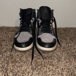 Jordan 1 Mid SE Craft “Inside Out”