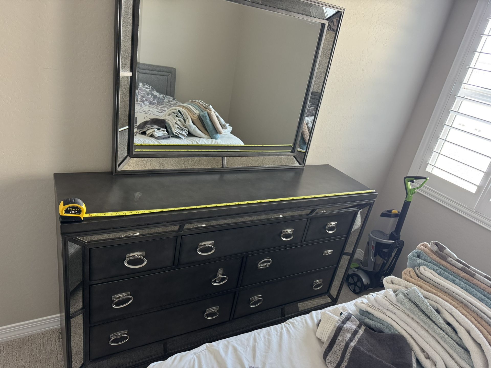 7 Drawer Dresser With Mirror
