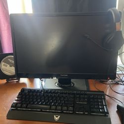Monitor, Keyboard, Mouse And Headset For Sale!!