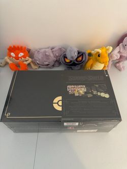 Pokémon Zacian & Zamazenta Ultra Premium Collection