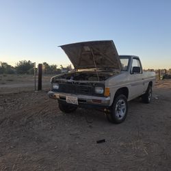 Nissan 1987 Hard Body Pick Up Parts 