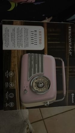 Retro pink wireless Bluetooth speaker