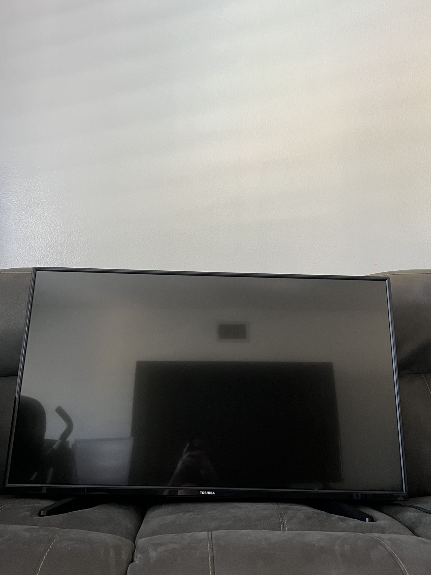 Toshiba 43” HDTV